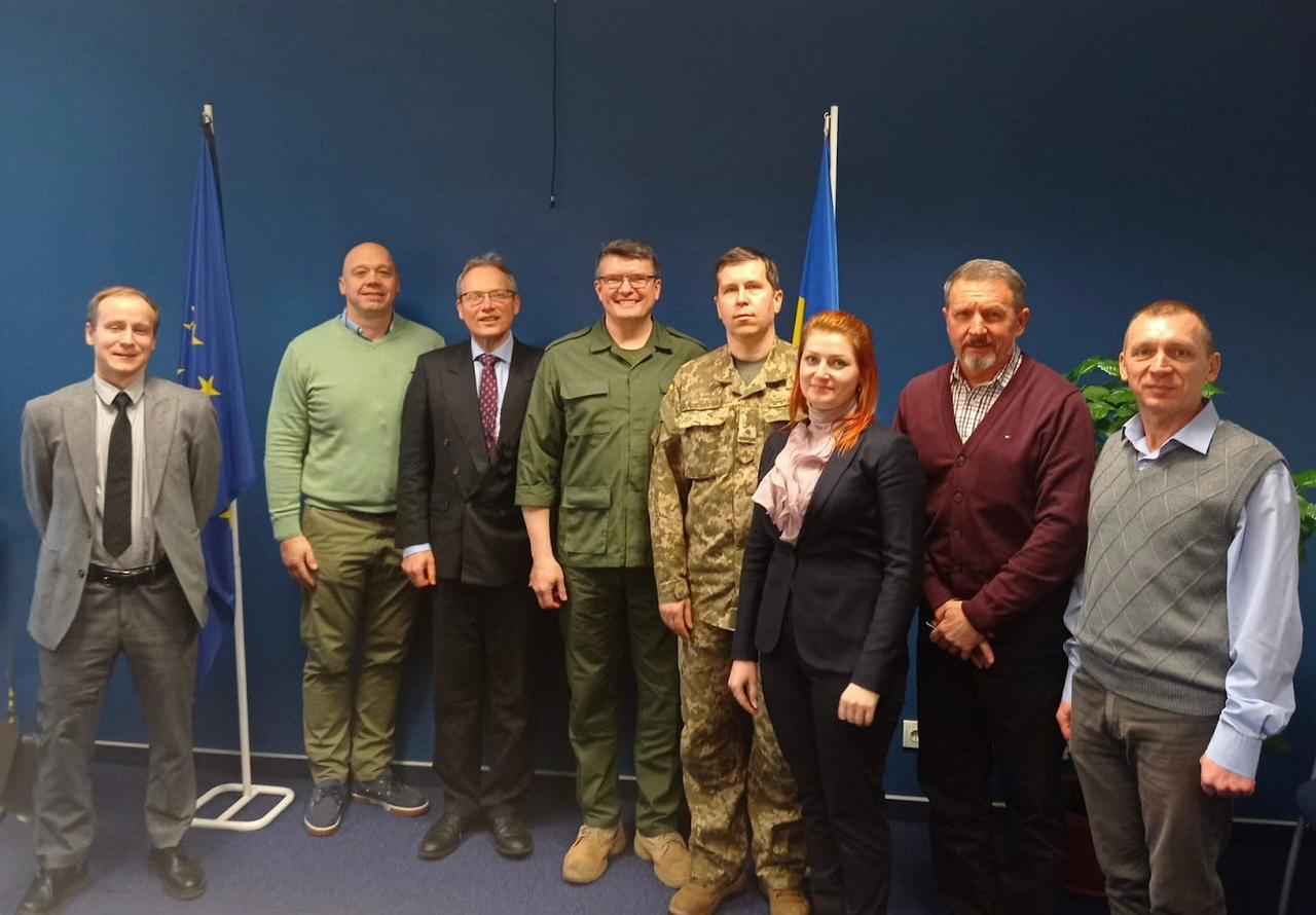 В Міноборони України погодили з моніторинговою місією ЄС облік наданої зброї