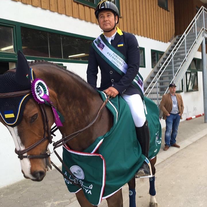 Нардеп-утікач Онищенко отримав громадянство РФ, щоб більше часу проводити з кіньми