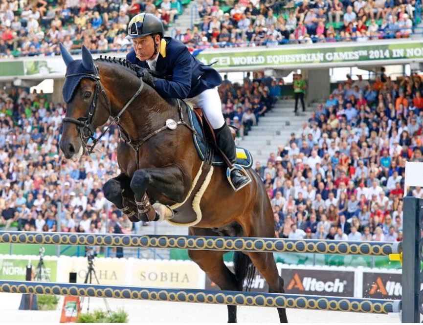 Нардеп-утікач Онищенко отримав громадянство РФ, щоб більше часу проводити з кіньми