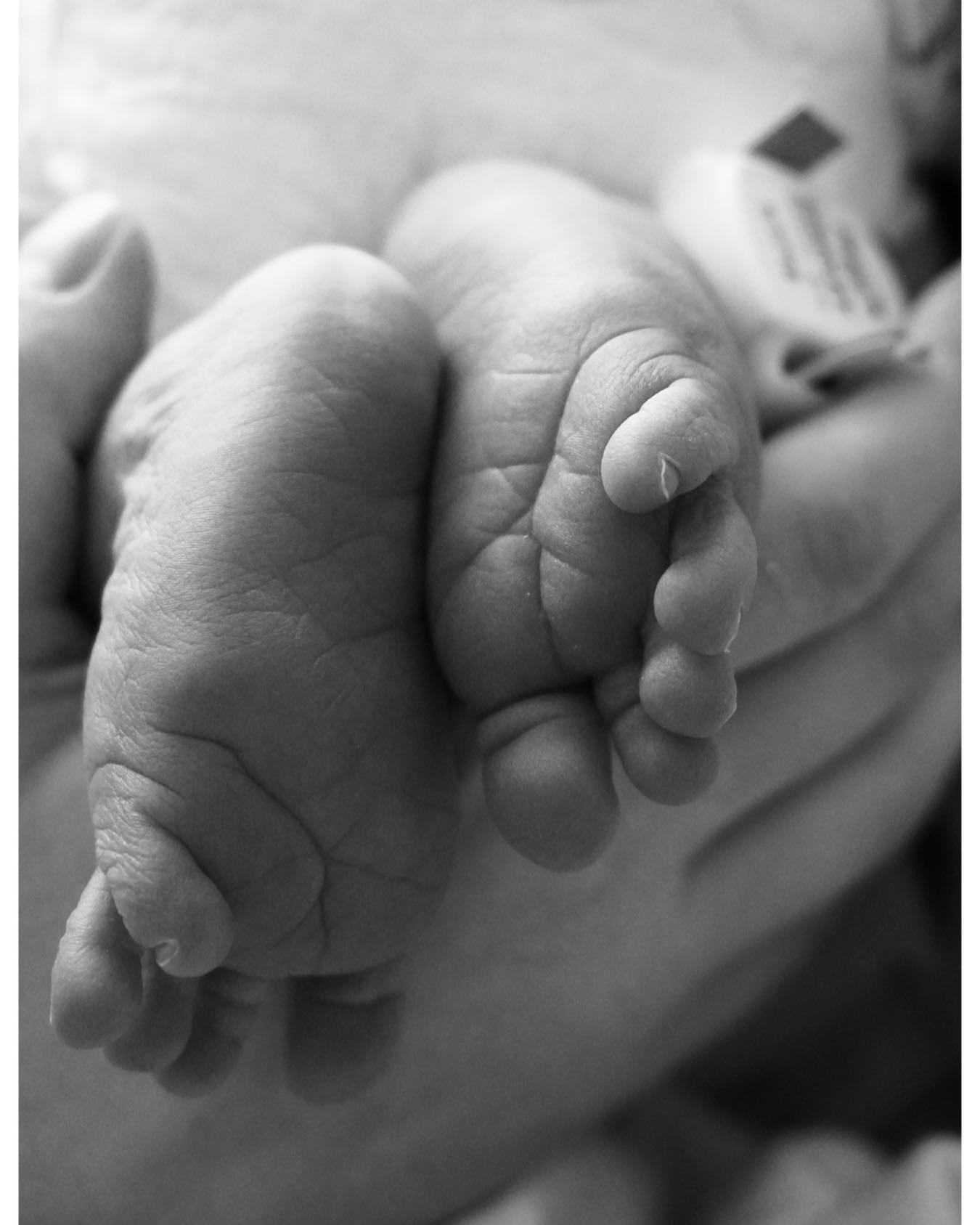 Українська ТБ-зірка вперше стала мамою і показала фото малюка