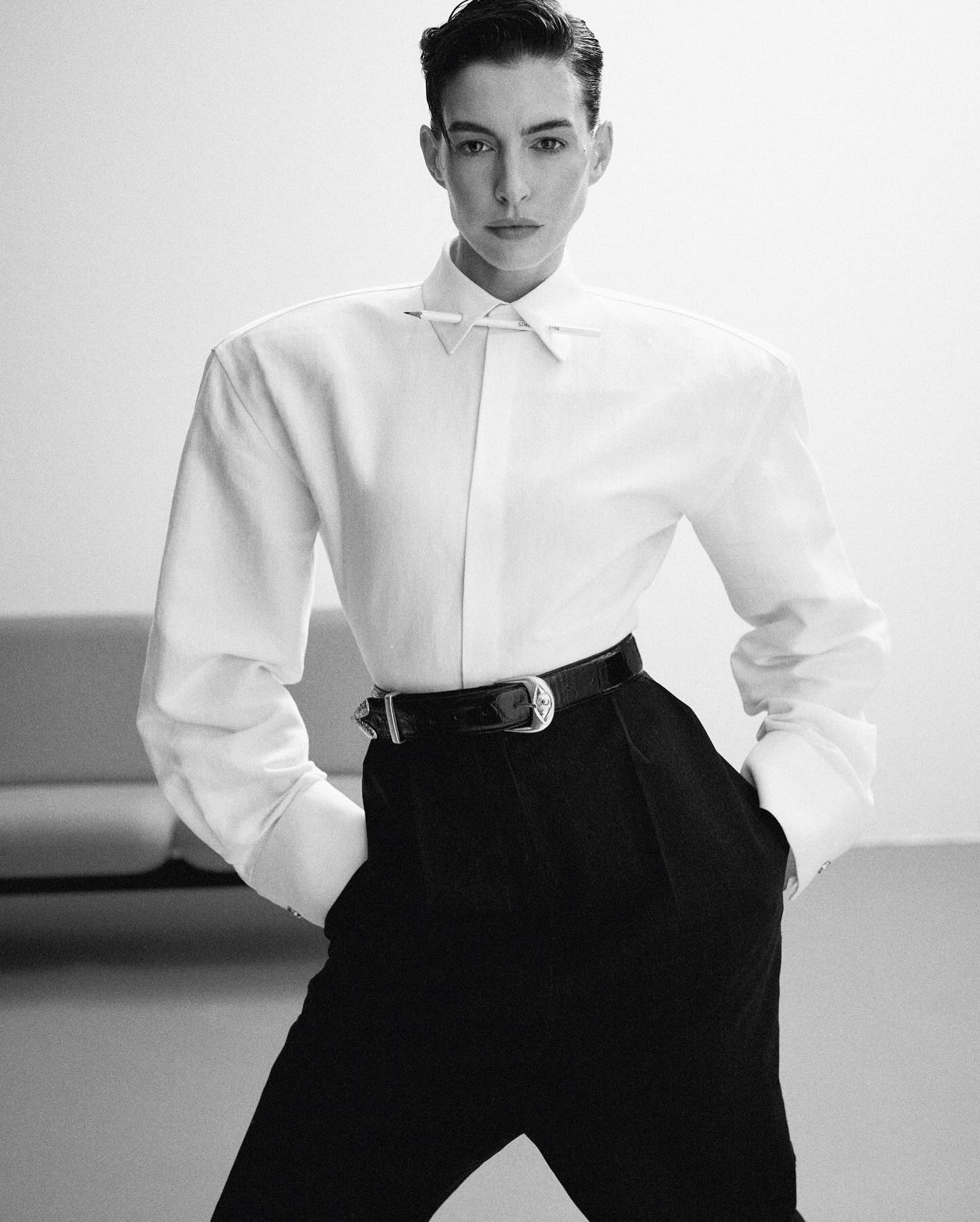 Енн Гетевей зачарувала новими фото з ноткою містики