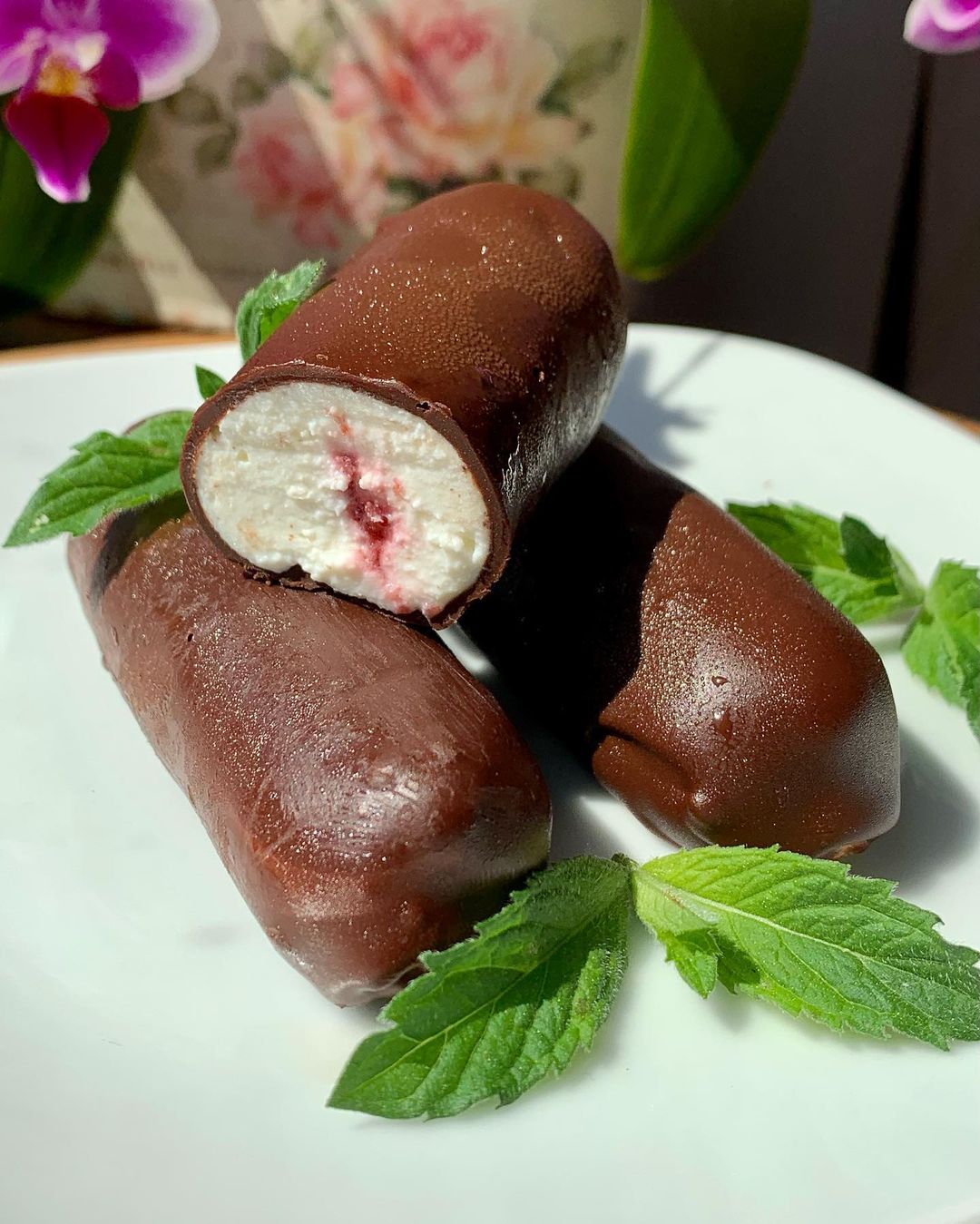 Сырки в шоколадной глазури: всего 5 ингредиентов и лакомство из детства готово!