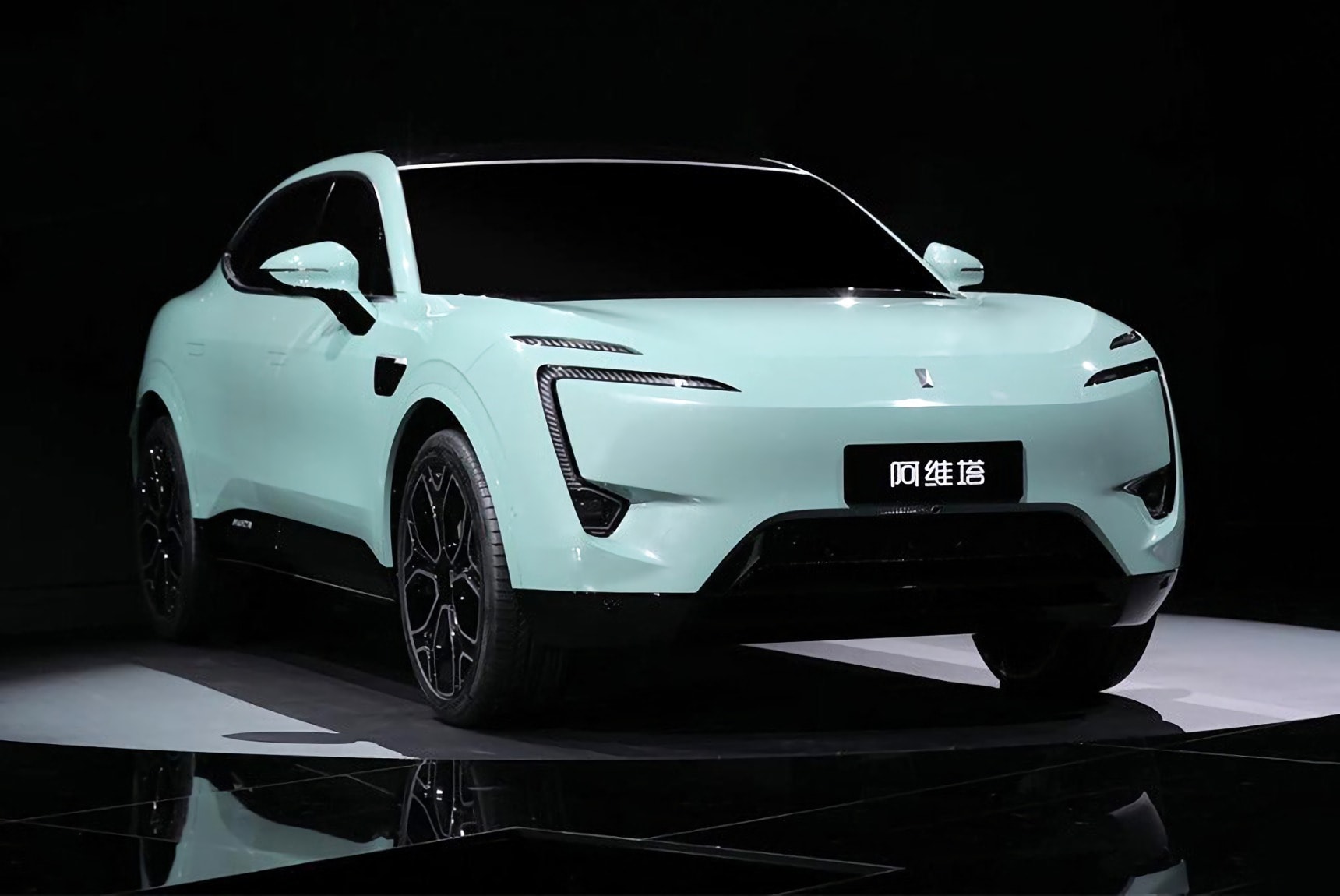 Перший автомобіль Huawei та седан Skoda Slavia за 13,5 тисяч доларів. Головне зі світу авто