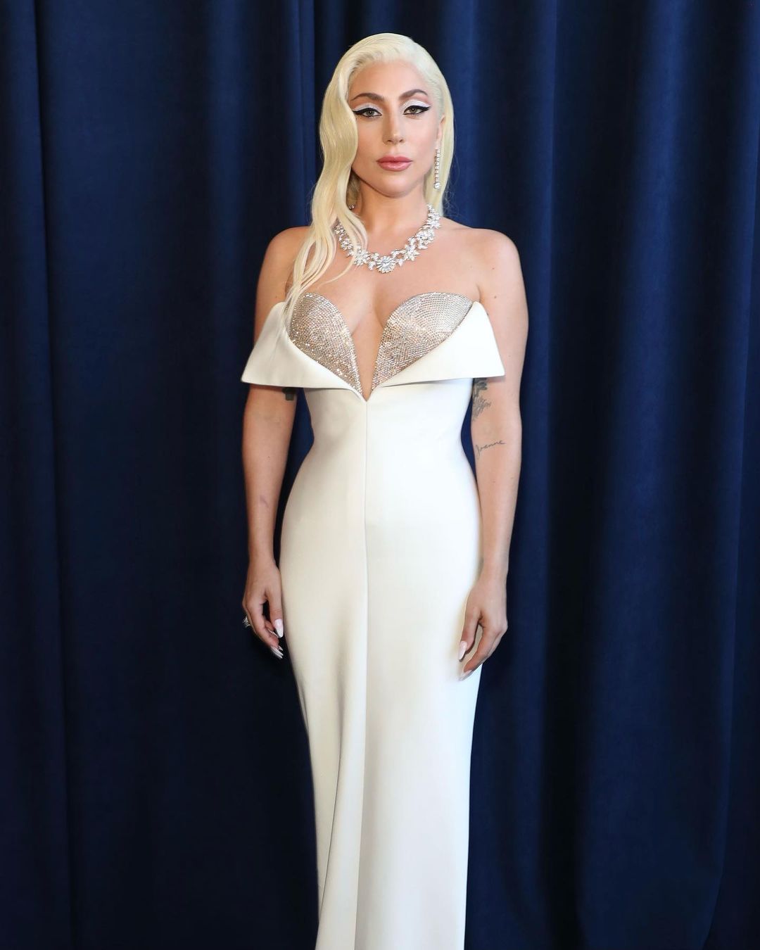 5 зірок, яких постійно критикують за вагу