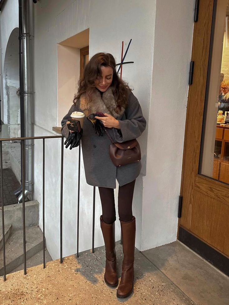 Як виглядати цієї зими як справжня француженка: 4 тренди, які варто приміряти