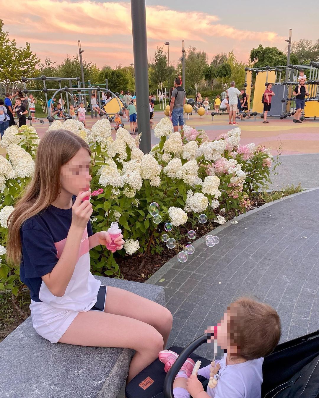 В Днепре от российской ракеты погибла 15-летняя девочка, которая была одна дома