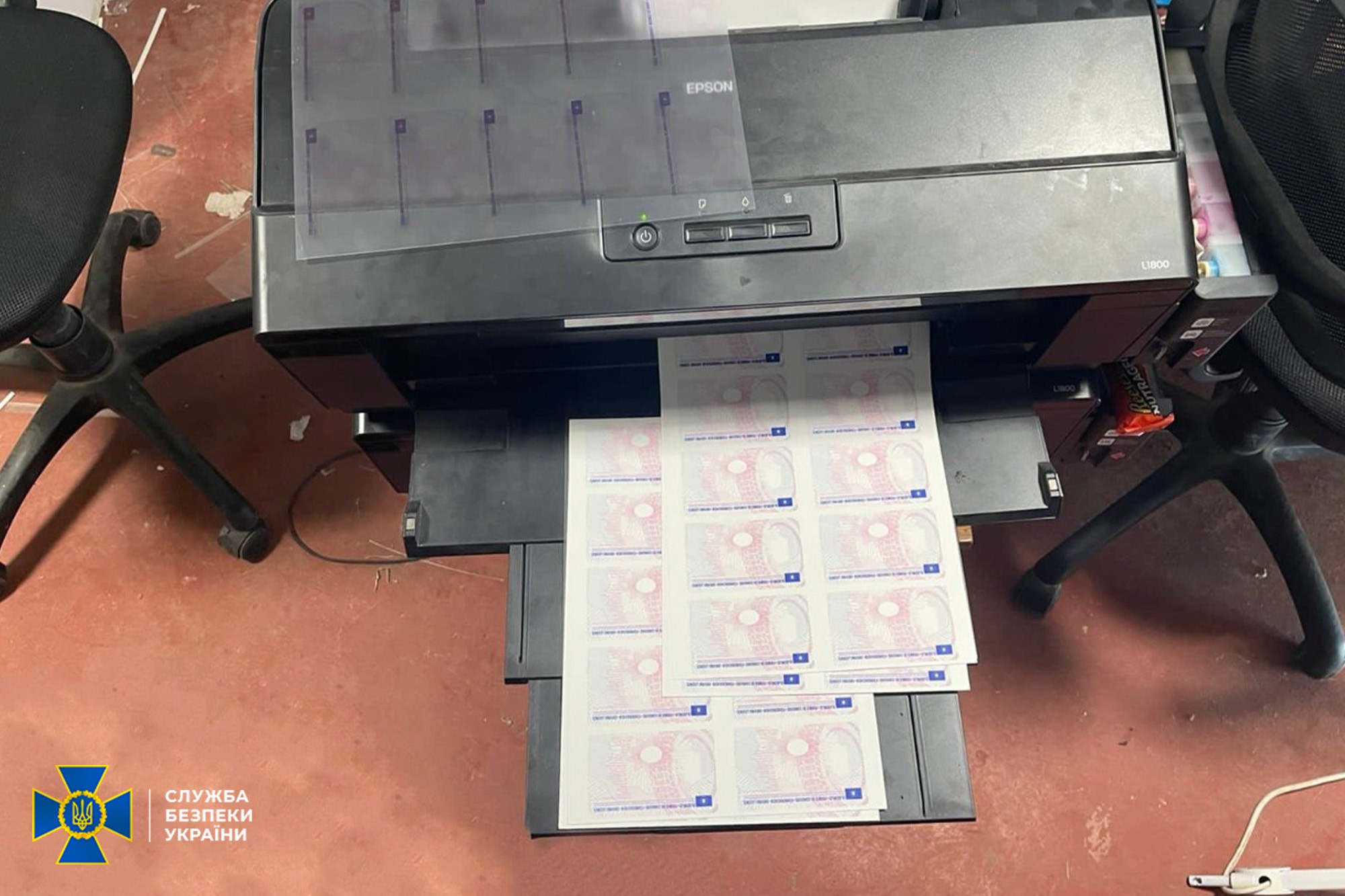 Во Львове разоблачили преступную группу, которая изготавливала поддельные ID-паспорта