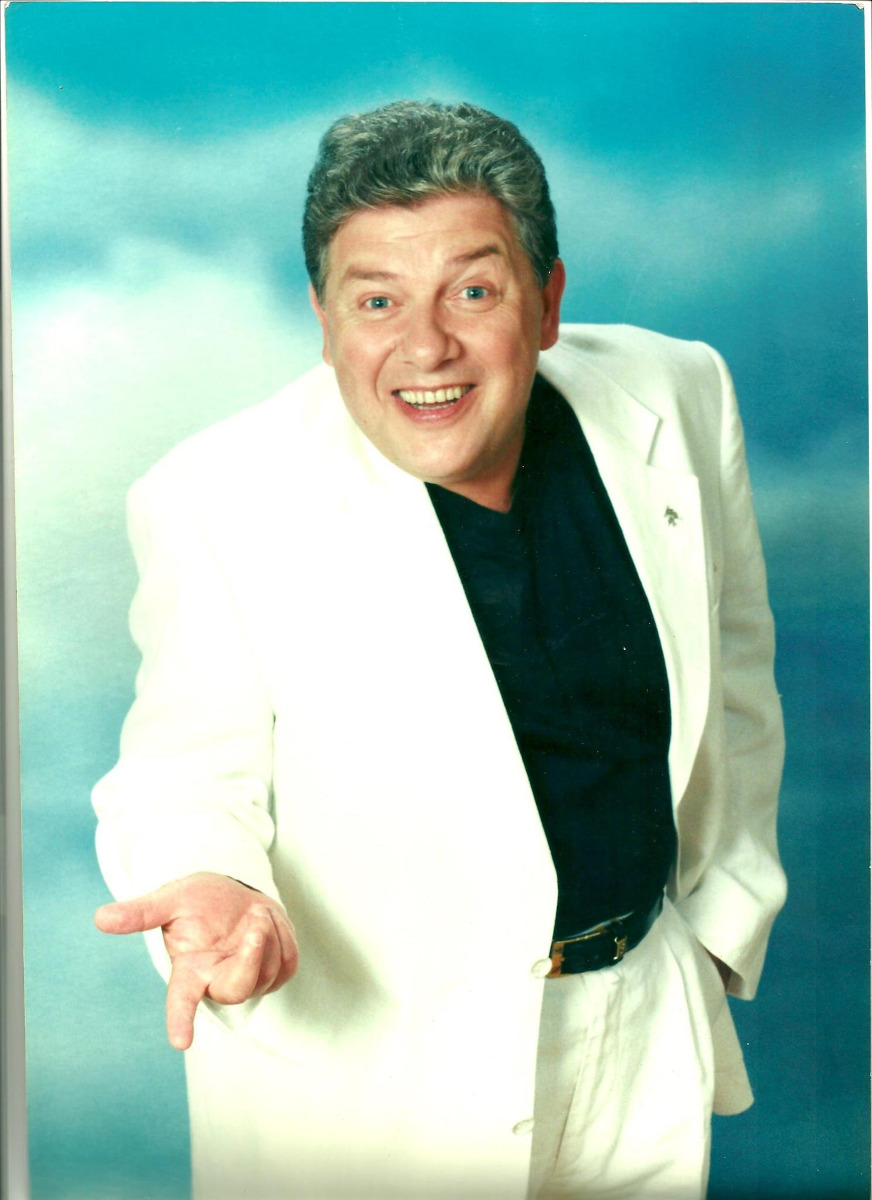 Что стало с Олегом Филимоновым - звездой "Джентльмен-шоу", который заявлял о готовности пойти на фронт