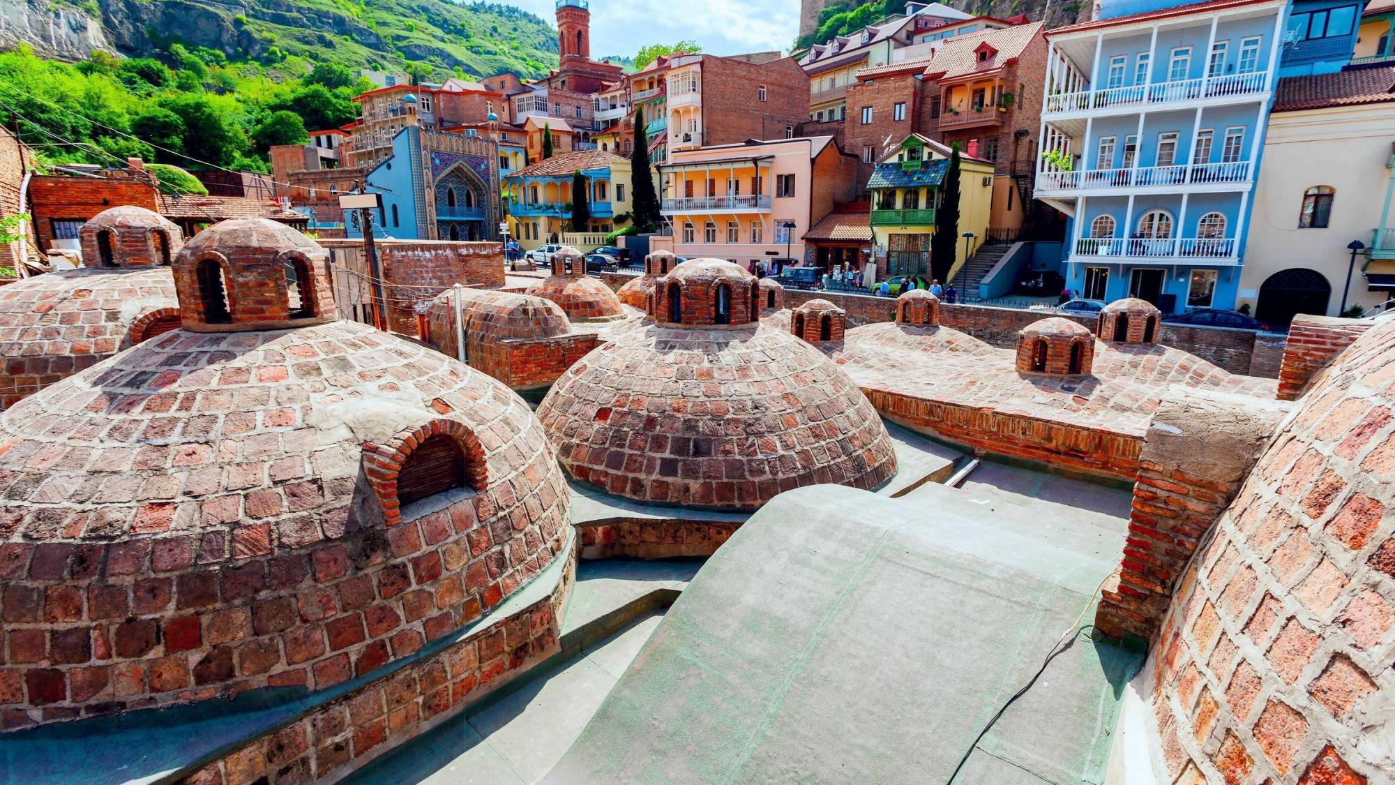 Гостинне гірське Тбілісі: чим дивує туристів грузинська столиця