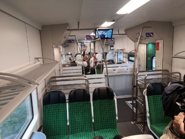 На вокзале в Киеве "засветился" абсолютно новый поезд: смотрите фото и видео