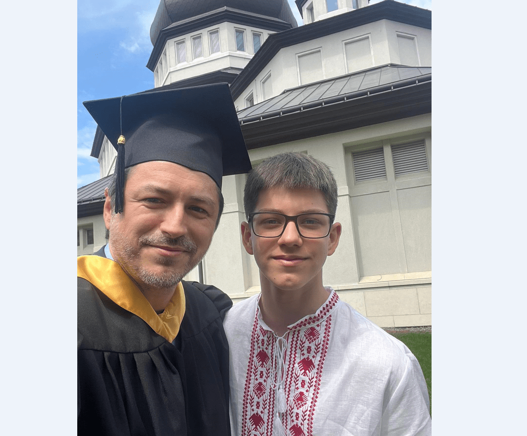 "Продовжить сімейну традицію": Притула висловився про навчання сина після школи