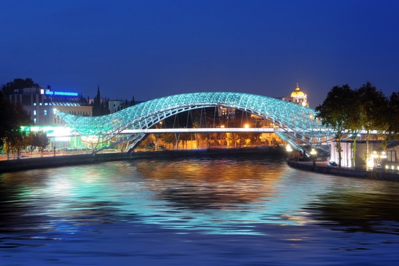 Гостинне гірське Тбілісі: чим дивує туристів грузинська столиця