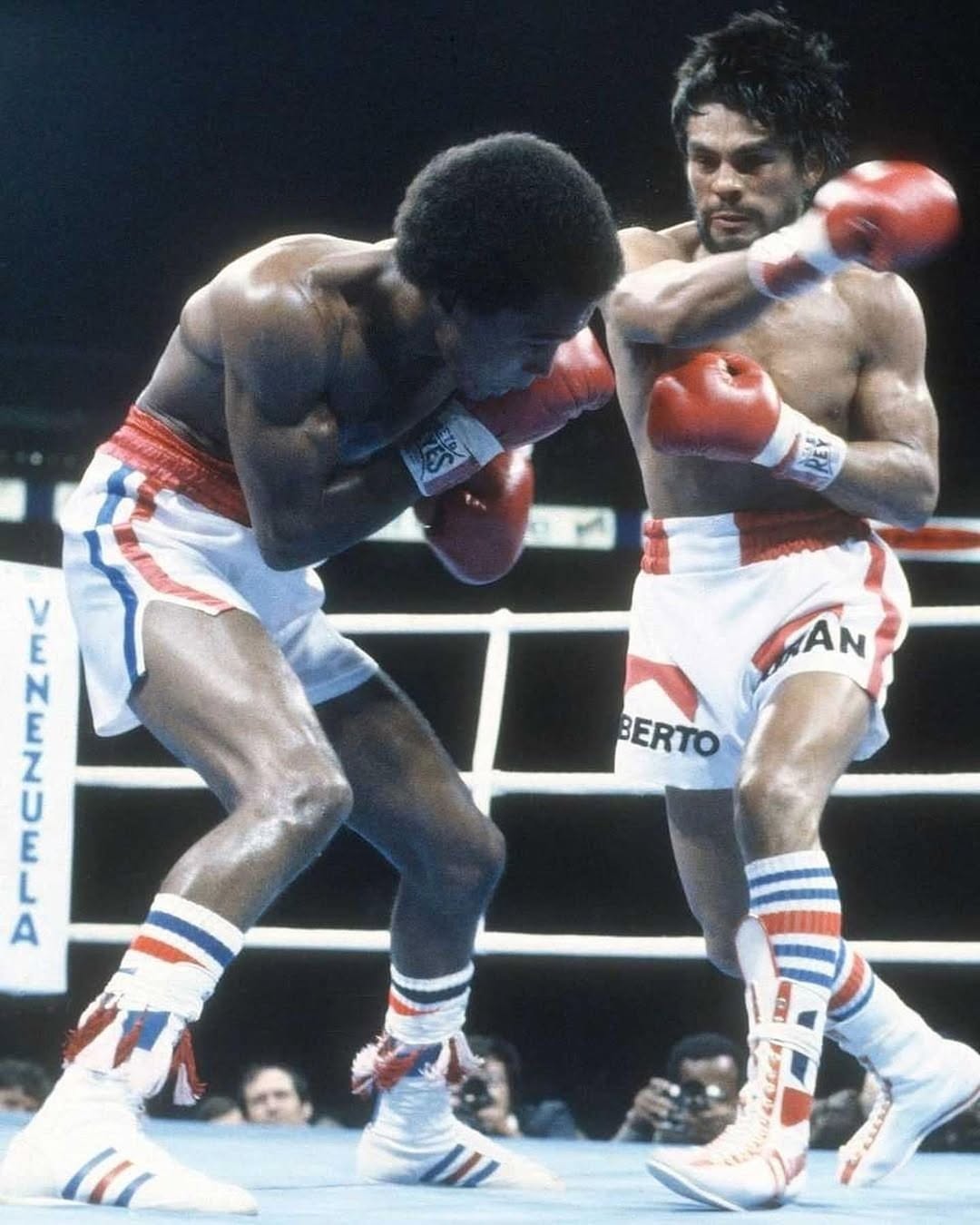 Усик у челенджі обрав найкращих боксерів: кого сенсаційно поставив вище за себе (відео)