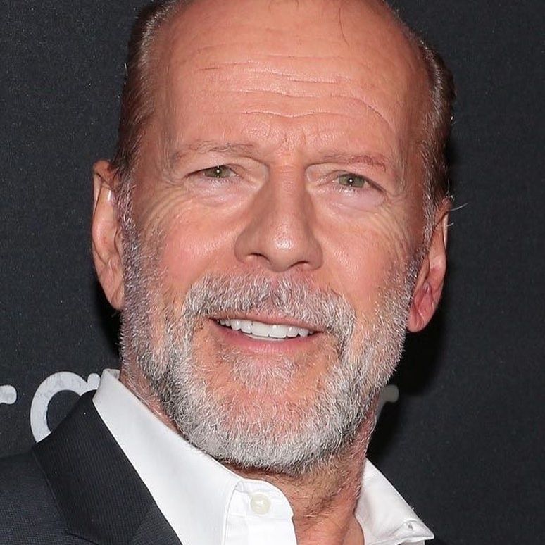 Дочь Брюса Уиллиса показала трогательные кадры с отцом: как сейчас выглядит тяжелобольный актер (фото)