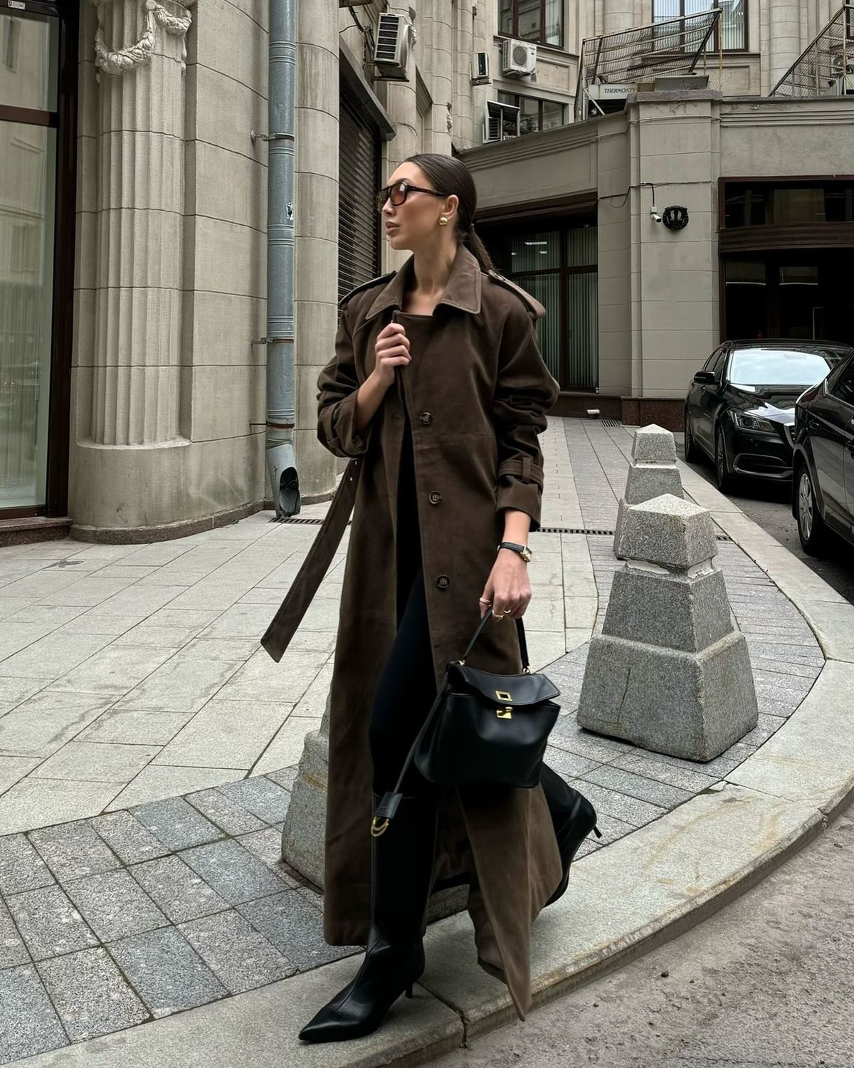 Ідеальний тренч на осінь 2025: як вибрати і з чим носити в новому сезоні