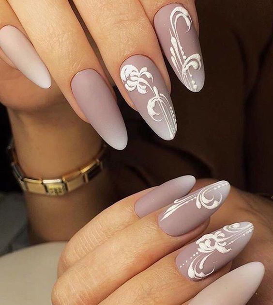 5 дизайнів манікюру, які більше ніхто не робить: головні антитренди літа (фото)