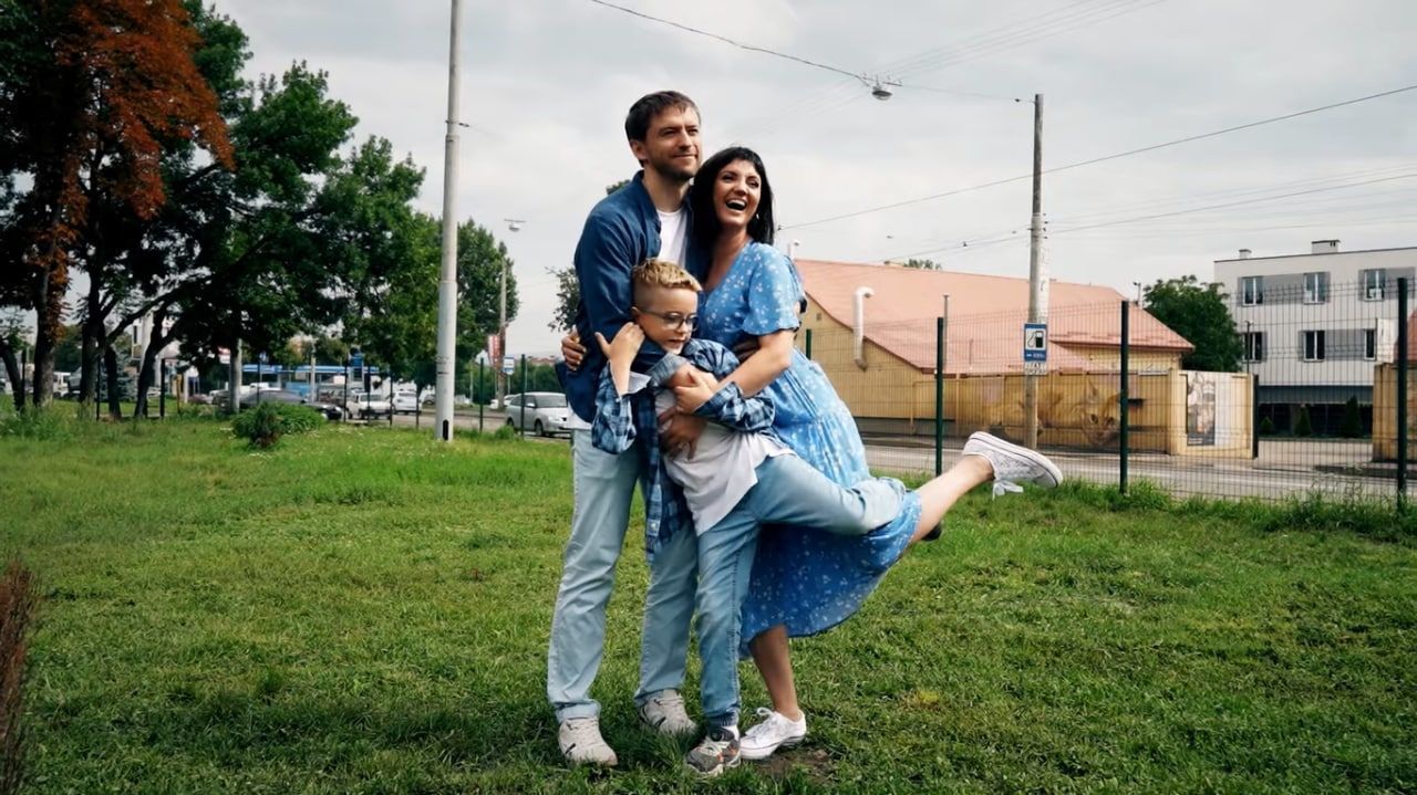 "Свідоме бажання змінити життя". Оля Цибульська виїхала з України за кордон