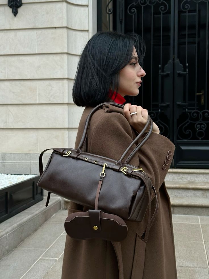 Сумка - це не просто аксесуар. Які моделі вибрати у 2025 році, щоб бути найстильнішою