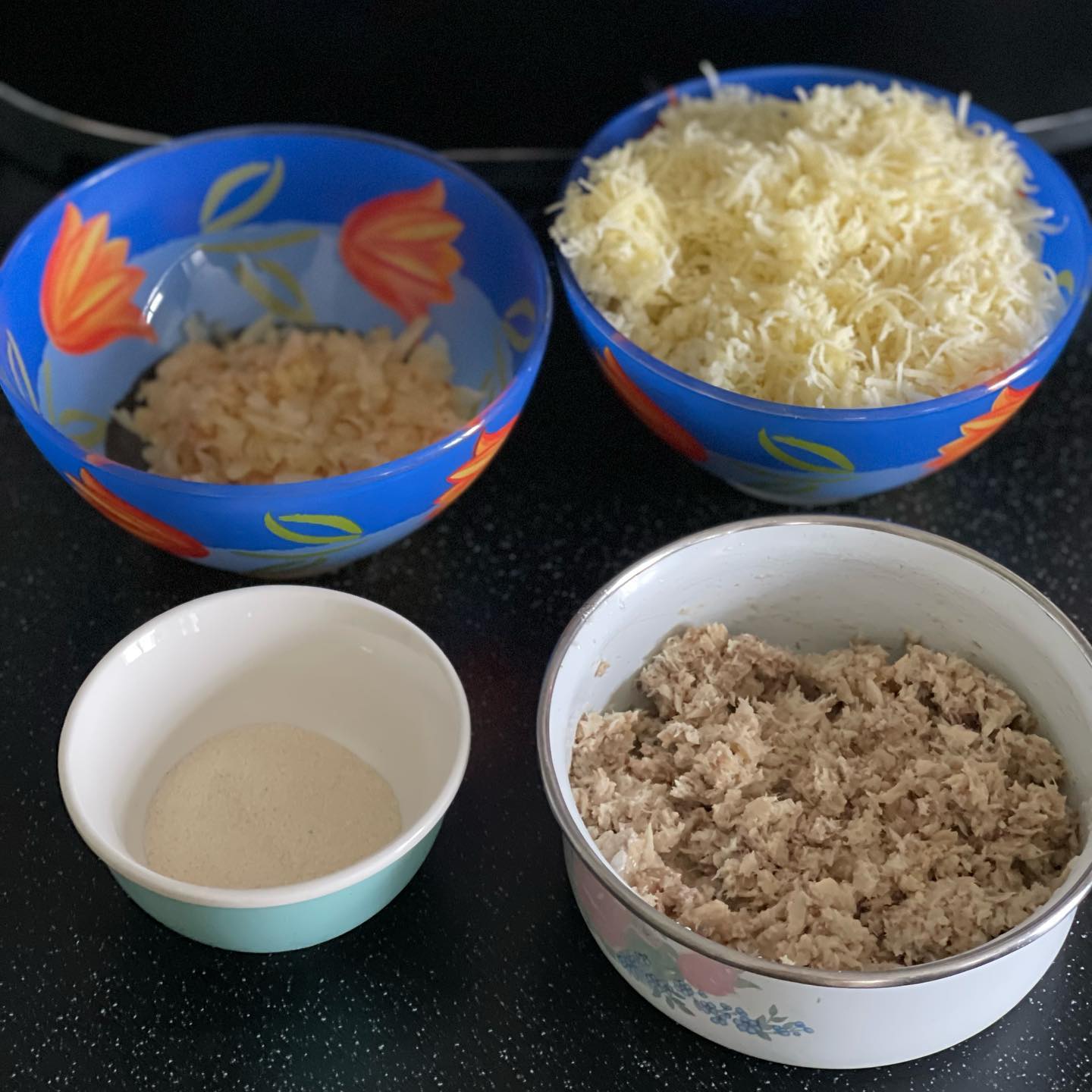 Просто, швидко та смачно! Бюджетні котлети з рибних консервів