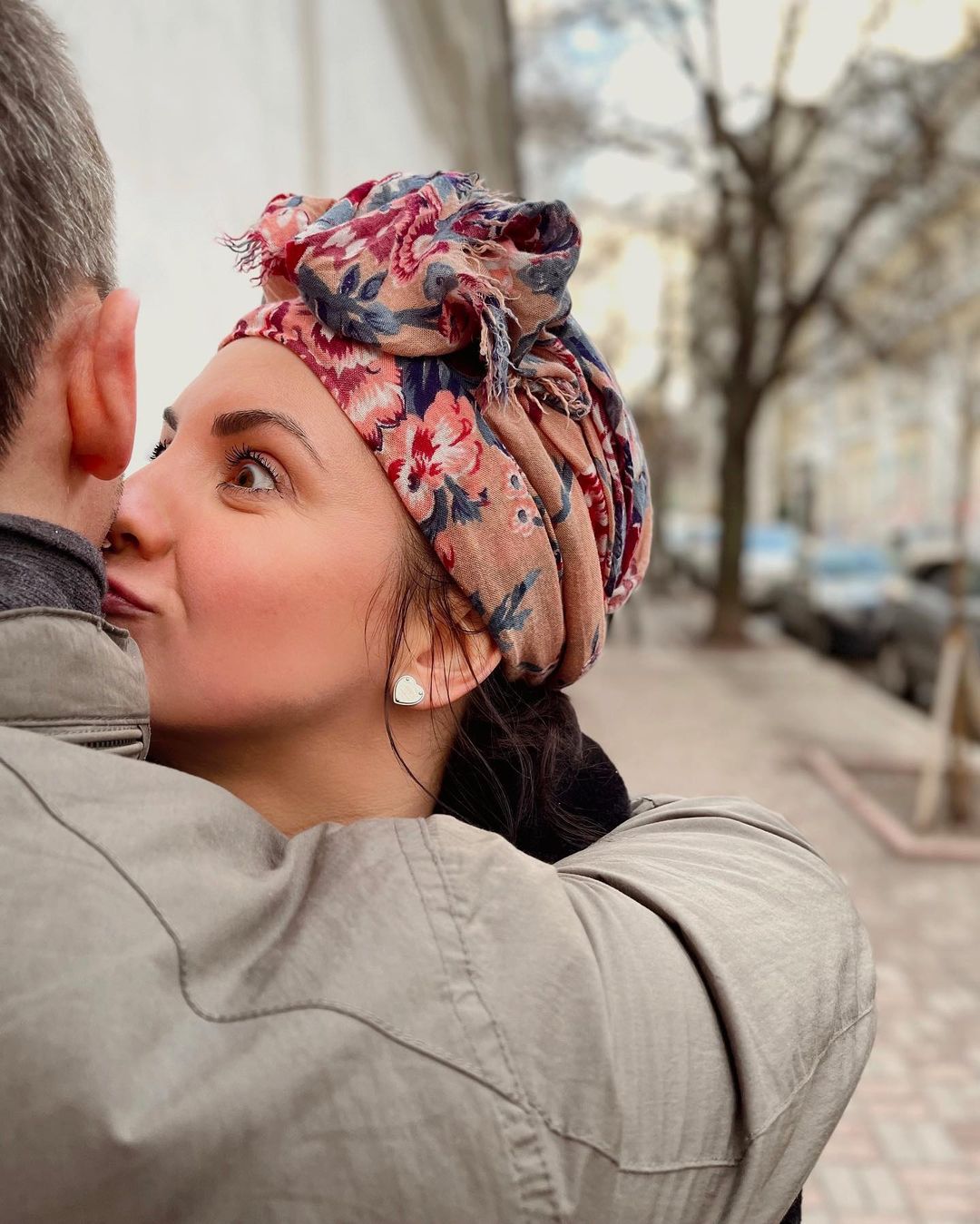 "Развестись - никогда": украинская звезда рассказала о своем муже, лицо которого прячет от всех (фото)