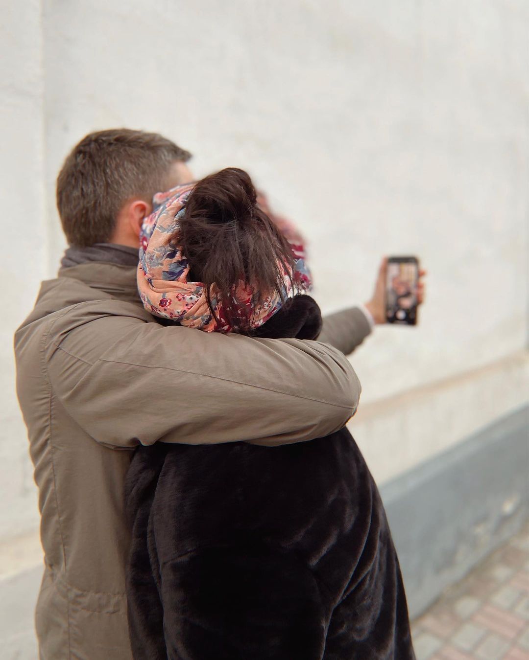 "Развестись - никогда": украинская звезда рассказала о своем муже, лицо которого прячет от всех (фото)