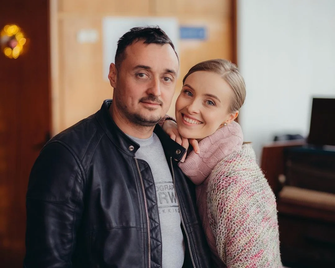 Зірка "Кріпосної" вдруге стала мамою і показалася у пологовому