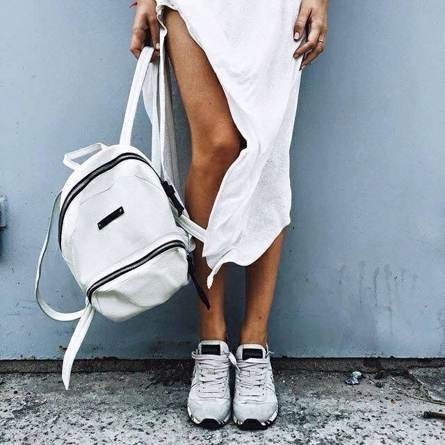Рюкзак як модний аксесуар: стилістка пояснила, як не зіпсувати образ
