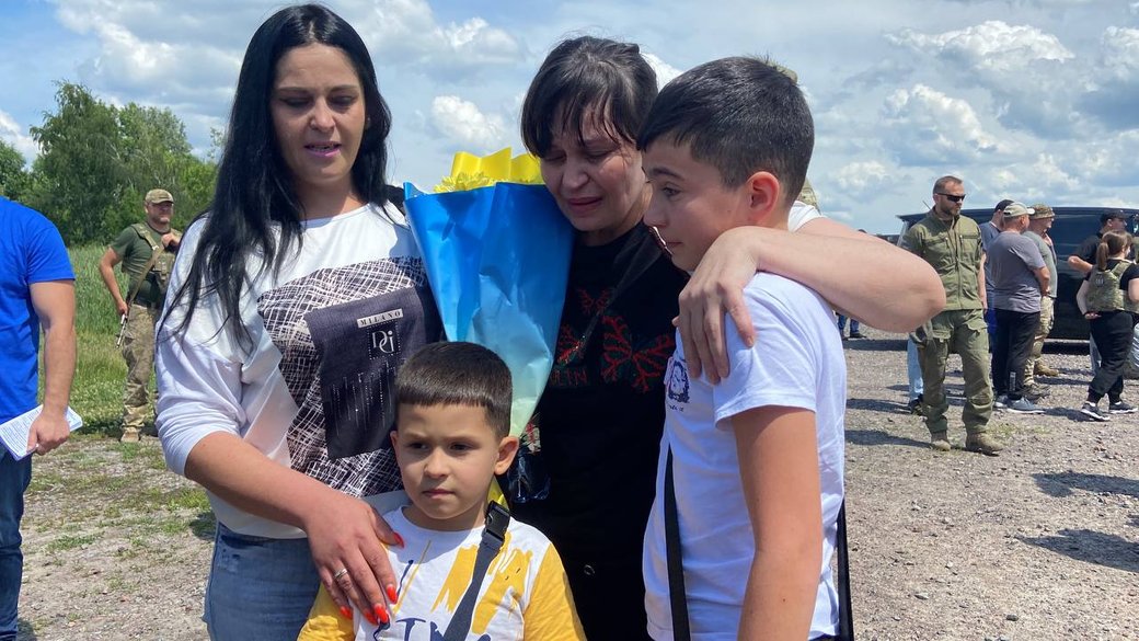 "Выжила ради сына". Сержант "Азова" Наталья Мануилова рассказала о 27 месяцах плена