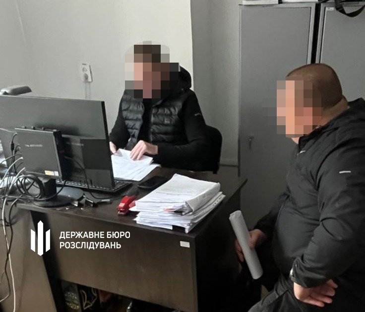 Закупив ліжка за завищеною ціною. ДБР повідомило про підозру командиру військової частини
