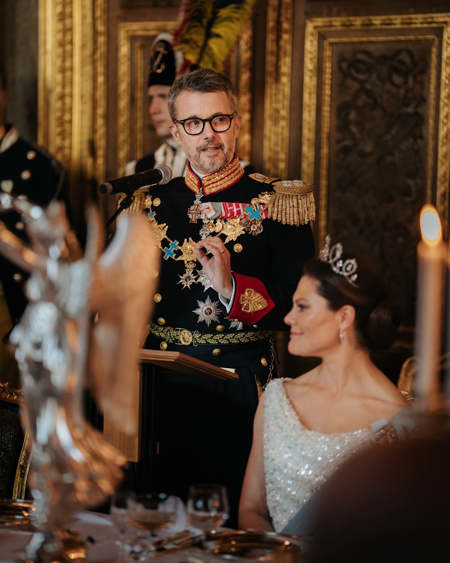 Как прошел первый заграничный визит короля и королевы Дании (фото)