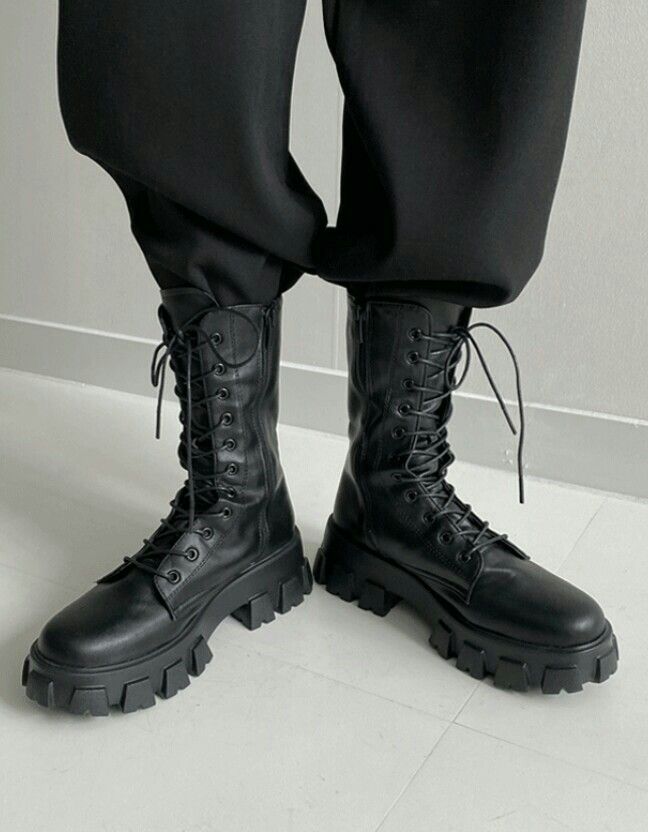 Чоловічі черевики на осінь 2025: які моделі вибрати, щоб бути в тренді