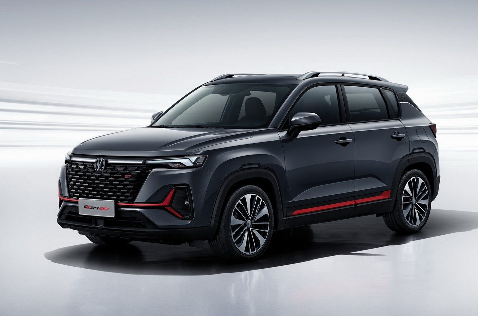 С "автоматом" и вместительным багажником: ТОП-5 стильных кроссоверов до 25 тысяч долларов