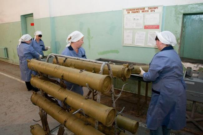 Взрывы на ракетном арсенале РФ: что произошло на одном из крупнейших складов вблизи Москвы