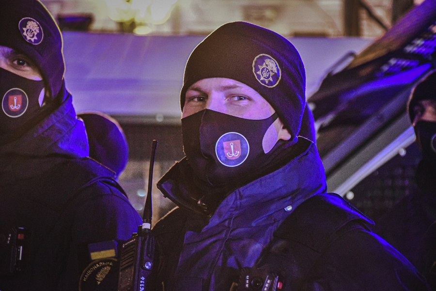 В Одессе боец Нацгвардии сделал предложение любимой в новогоднюю ночь: трогательные фото