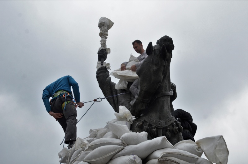 Культурный фронт. Как в Киеве защищают памятники и историю от России