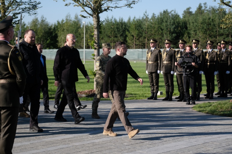 Героїв не можна ховати там, де колись стояв хімзавод, – інтерв'ю з архітектором військового меморіалу