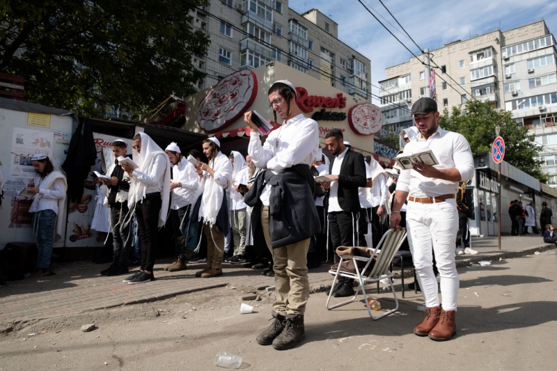 Как Умань принимала хасидов во время войны. Репортаж РБК-Украина с праздника Рош ха-Шана