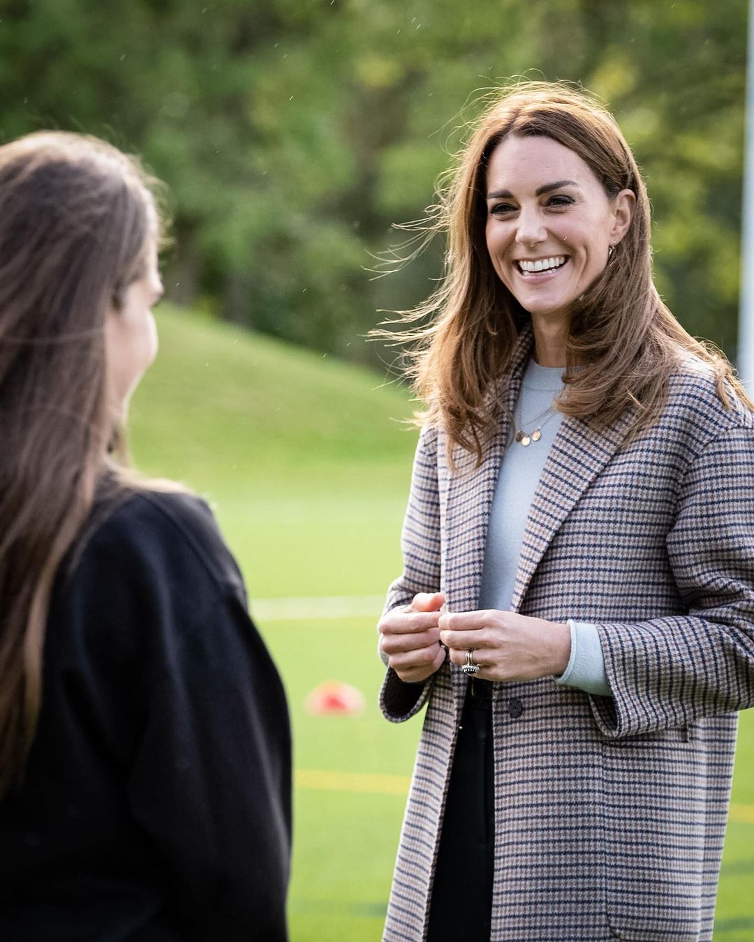 Любит черный юмор и готовку до ночи: 7 забавных фактов про Кейт Миддлтон, которые вы точно не знали