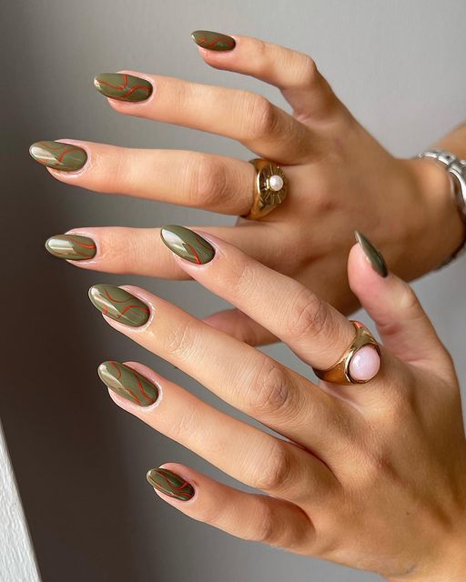 Какой маникюр сейчас в тренде: цвета, дизайны и секреты ухода