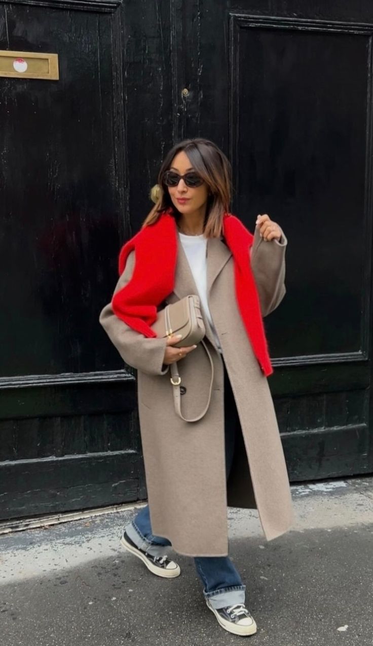 Мода без лишних затрат: как создать дорогой образ из базовых вещей