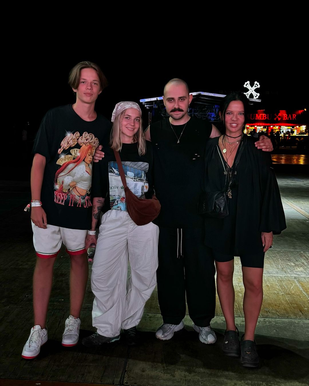 Скандальний Потап поділився архівним фото з сином, на якому його не впізнати