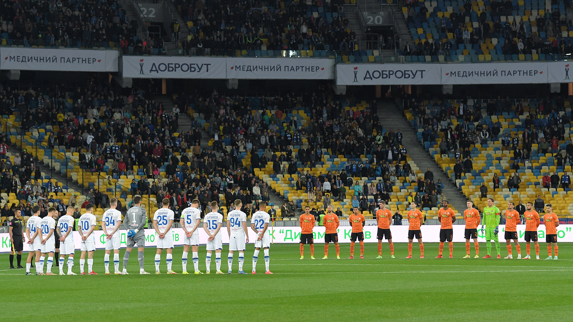 Український футбол на паузі. "Усе для фронту, все для перемоги" та клята невідомість