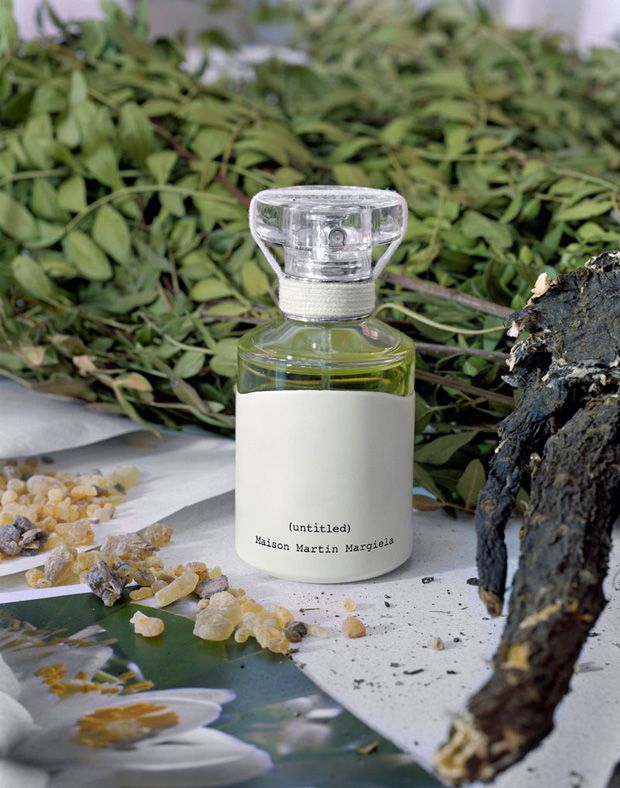 10 найкращих жіночих ароматів, які обіцяють весну та подобаються усім