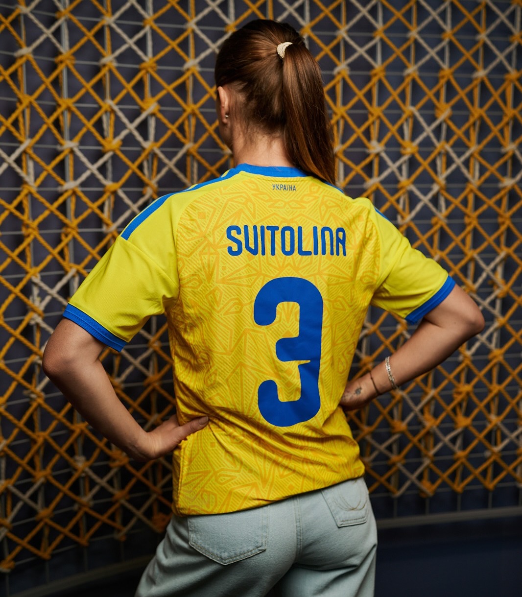 "Почему №3?". Свитолина в джерси футбольной сборной Украины заинтриговала болельщиков
