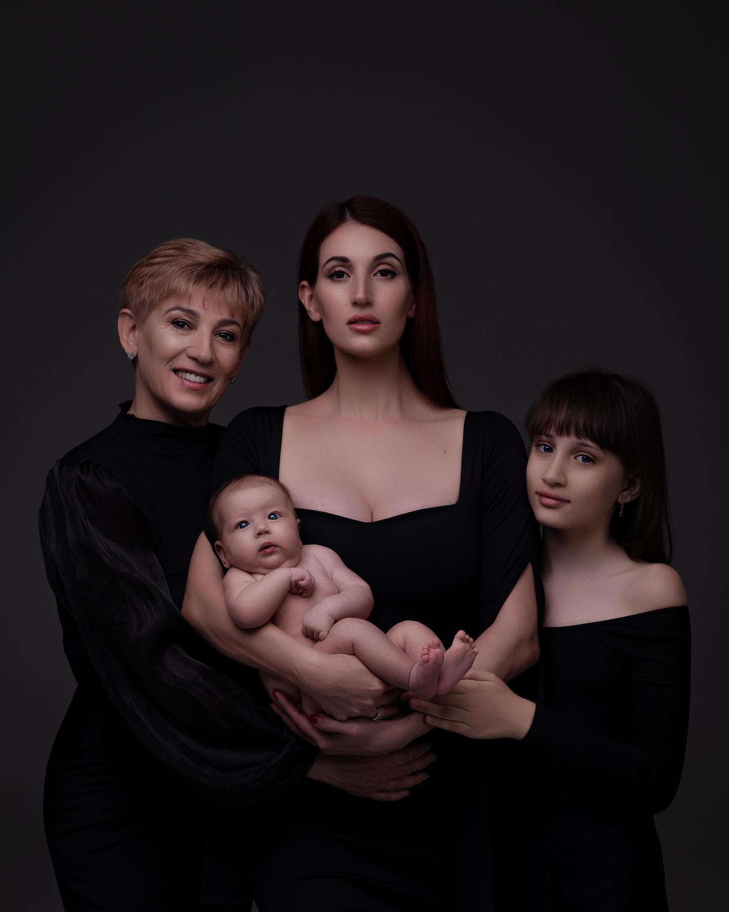 Євгенія Емеральд: Дуже багато людей пророчать мені політику