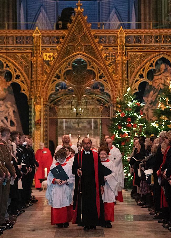 Кейт Міддлтон у різдвяному вбранні повідомила гарну новину: про що мова