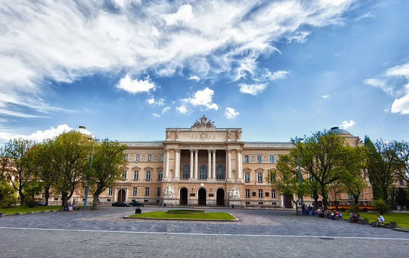 Економічна освіта 2025. Скільки коштує навчання у Львові, Києві та Харкові: порівняння цін