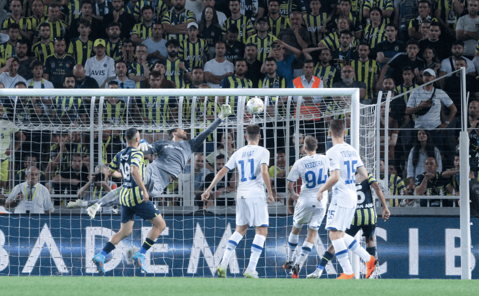 "Динамо" – "Фенербахче": анонс матчу Ліги Європи