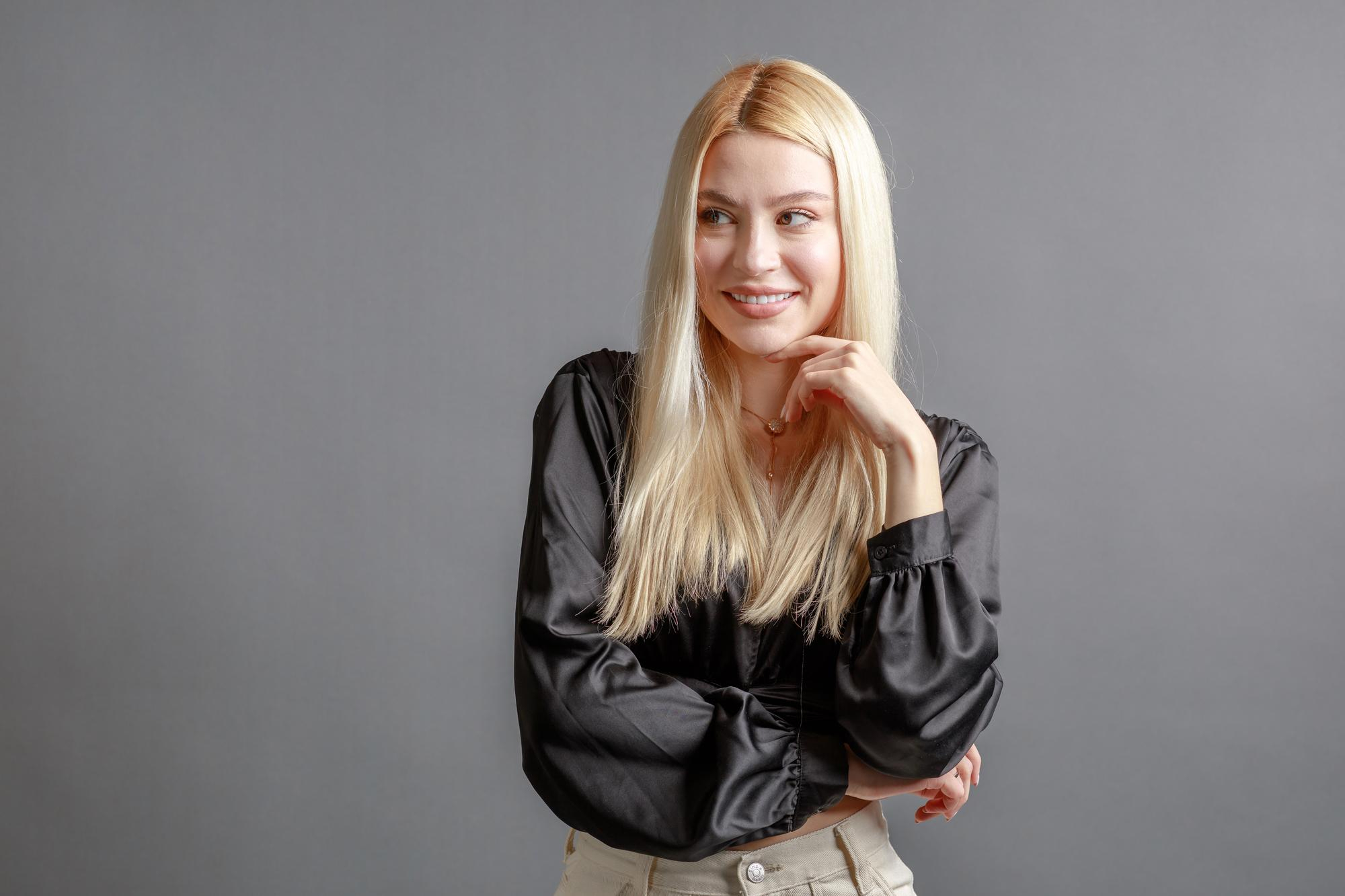 Больше никакого "желтого" блонда. Как уберечь цвет волос и не потерять красоту