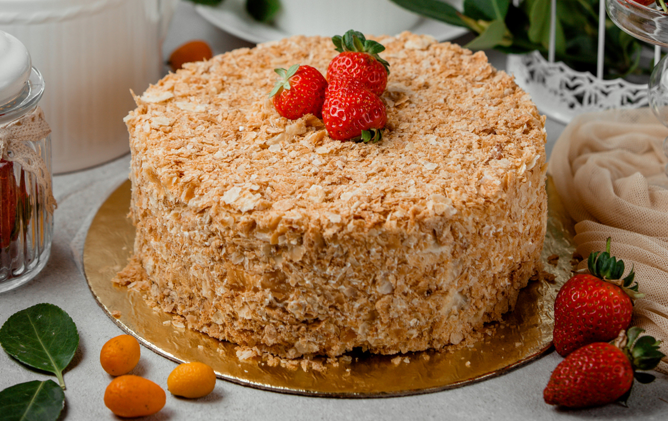 "Наполеон" с банановым кремом: рецепт известного десерта от Эктора